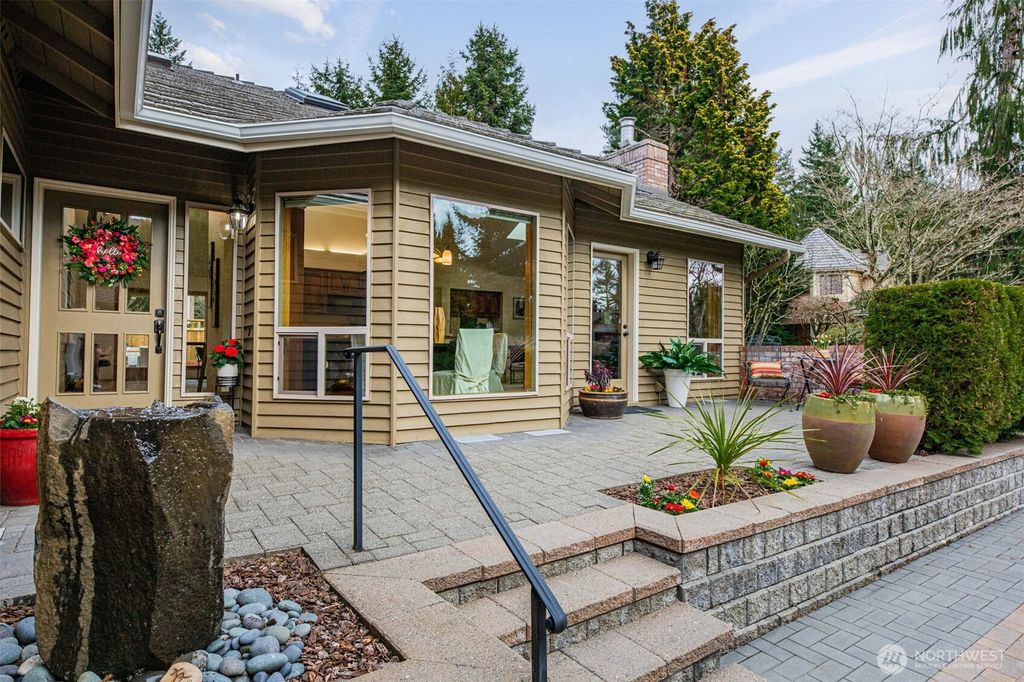 Photo of 1331 142nd Place SE, Mill Creek, WA 98012 (MLS # 2483904)