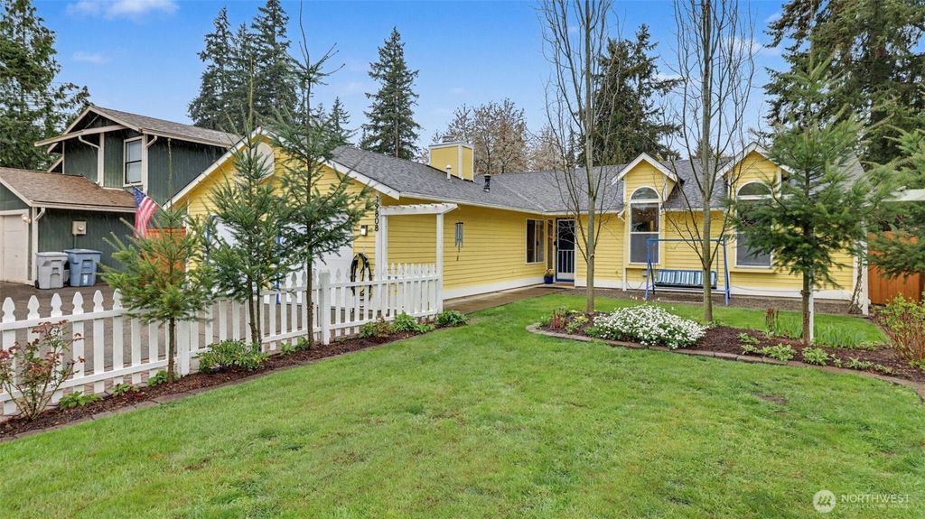 Photo of 19808 SE 266th Court, Covington, WA 98042 (MLS # 2507971)