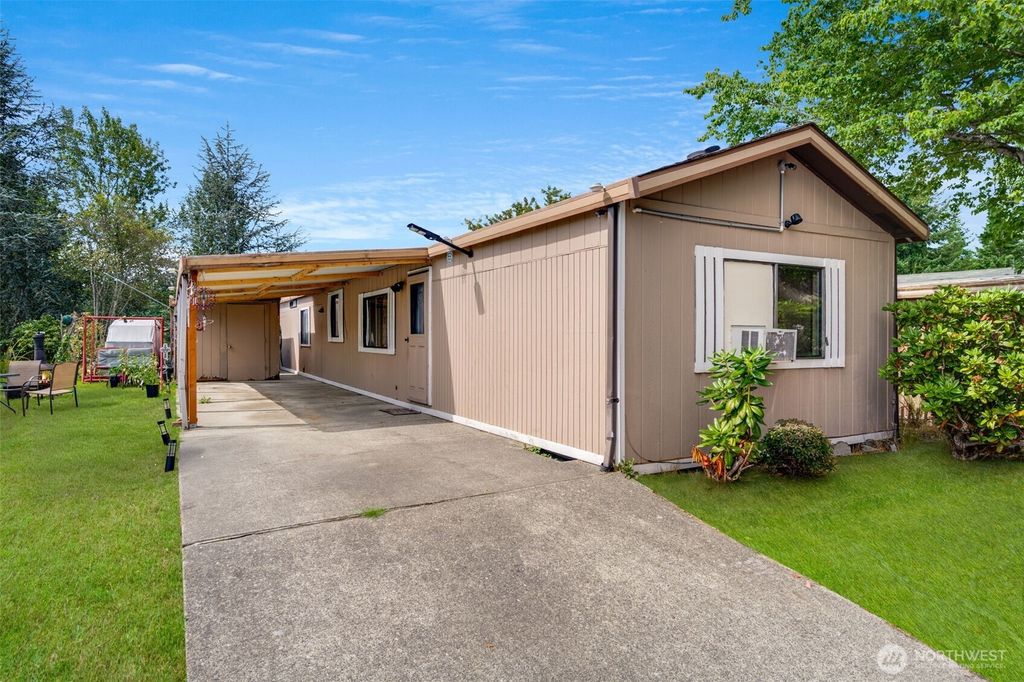 Photo of 375 Union Avenue SE #56, Renton, WA 98059 (MLS # 2427902)