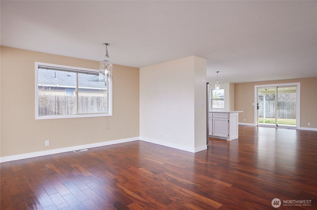 Photo of 2081 Gemstone Drive, Walla Walla, WA 99362 (MLS # 2486733)