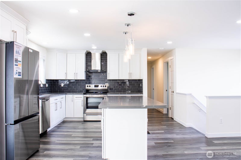 9755 S 239th Place