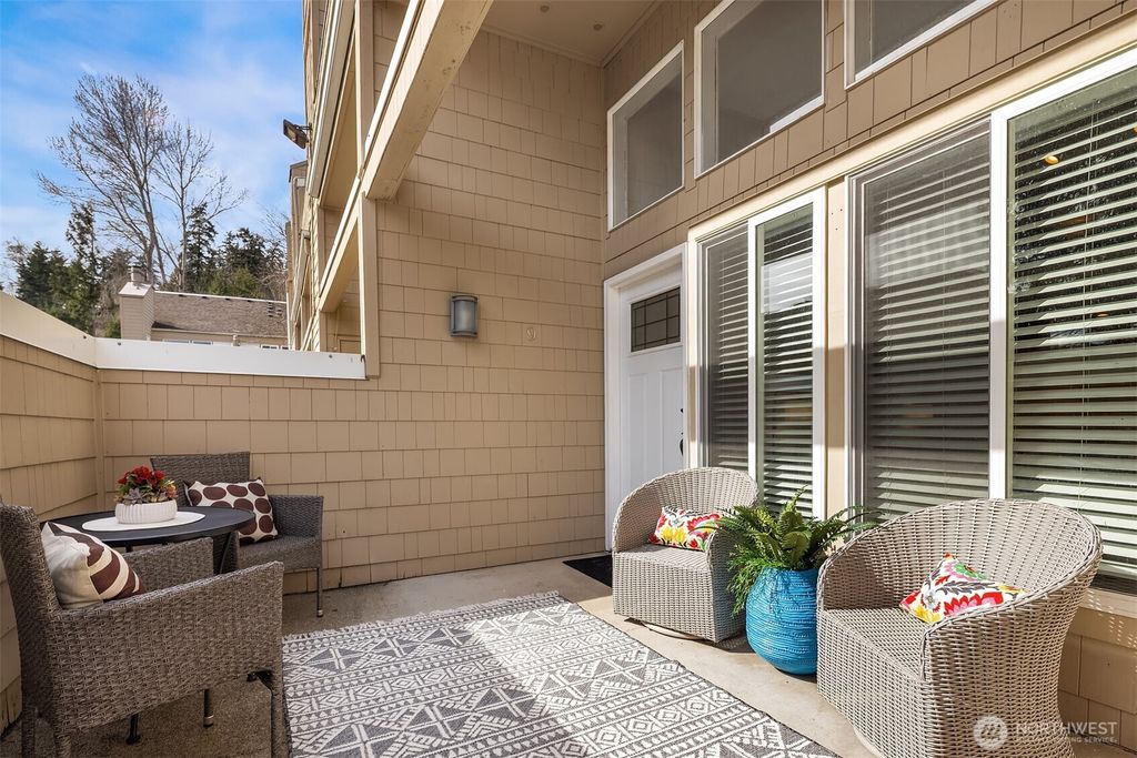 Photo of 11717 93rd Avenue NE #A9, Kirkland, WA 98034 (MLS # 2345917)