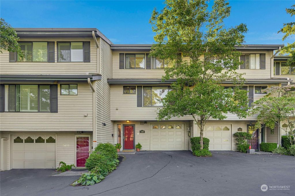 Photo of 7609 SE 29th Street, Mercer Island, WA 98040 (MLS # 2291606)