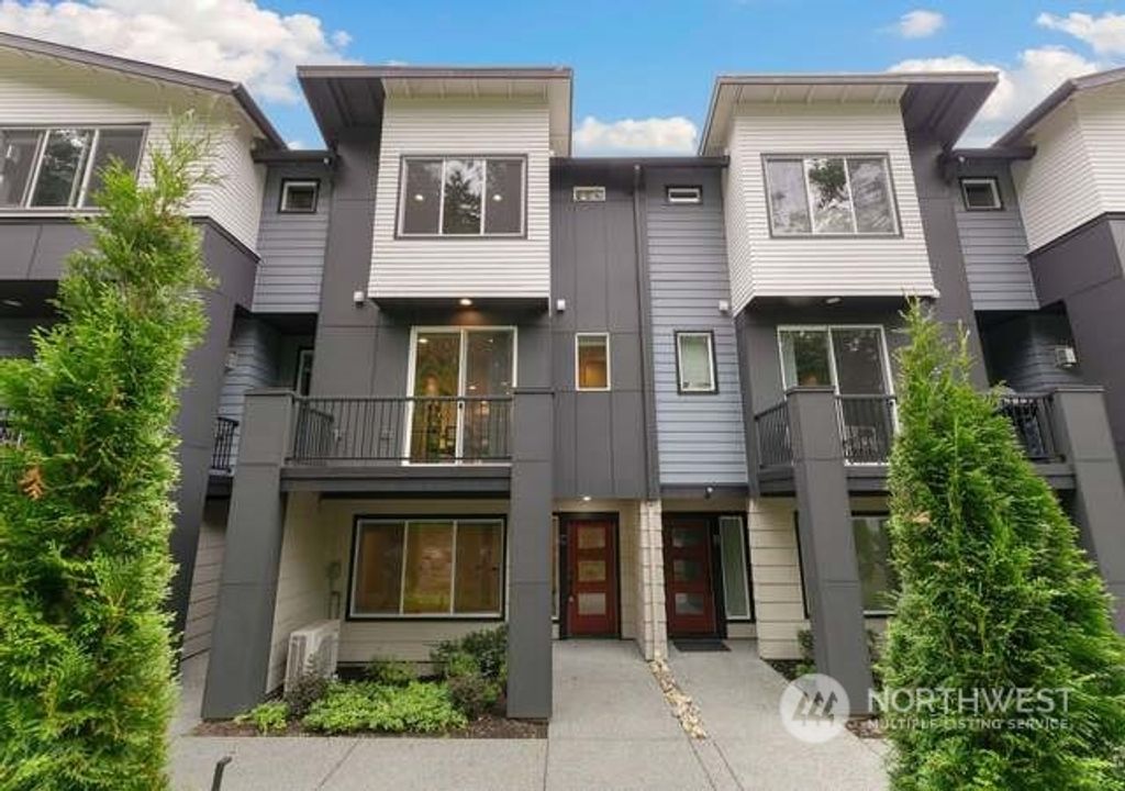 Photo of 607 237th Street SE #A, Bothell, WA 98021 (MLS # 2211804)