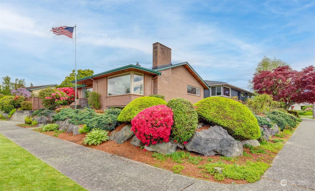 Photo of 2341 NW 87th Street, Seattle, WA 98117 (MLS # 2239506)