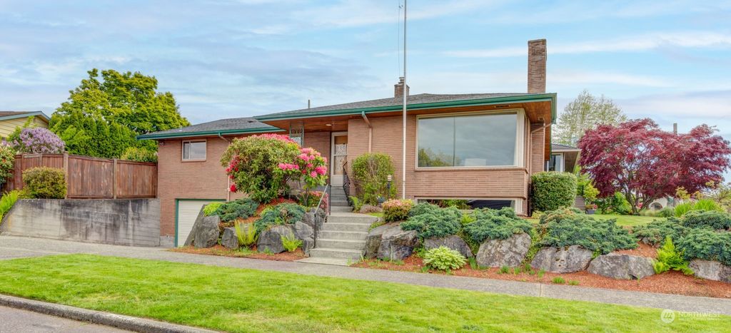 Photo of 2341 NW 87th Street, Seattle, WA 98117 (MLS # 2239506)