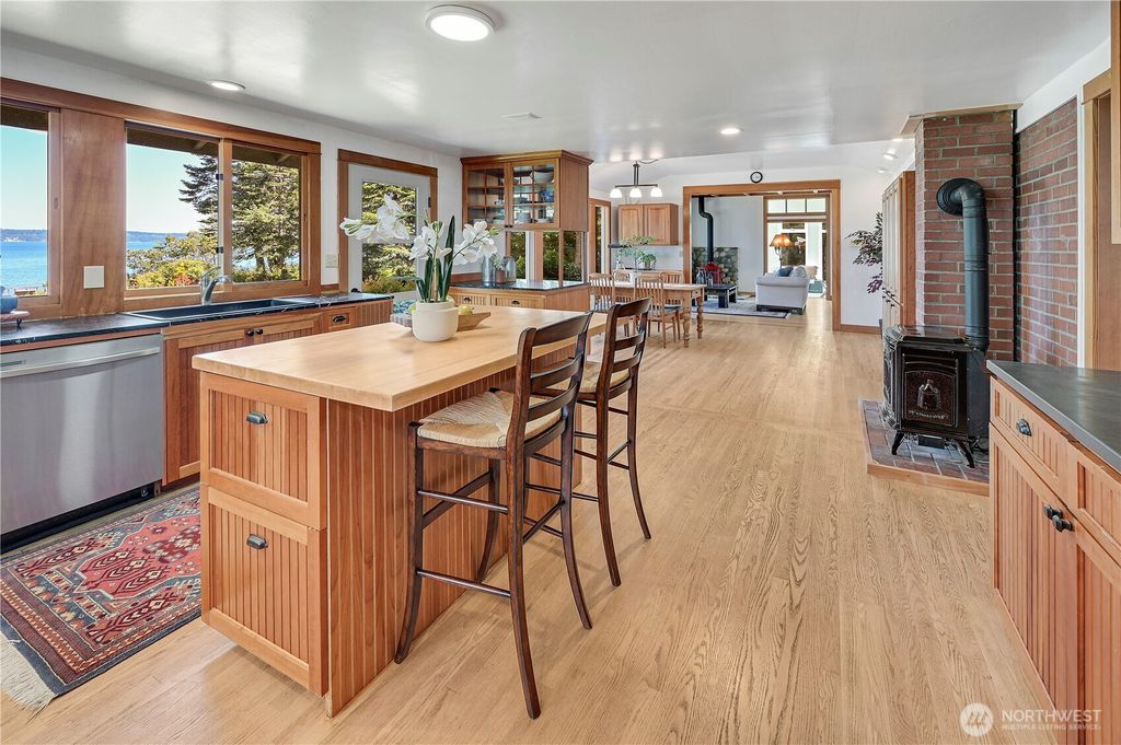 listing image 9364802592271106936