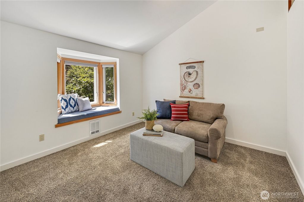listing image 9369048065348858682