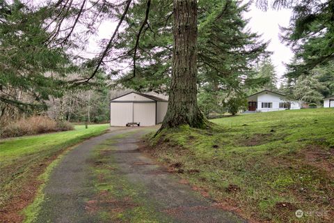 A home in Hoquiam