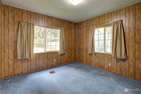 A home in Hoquiam