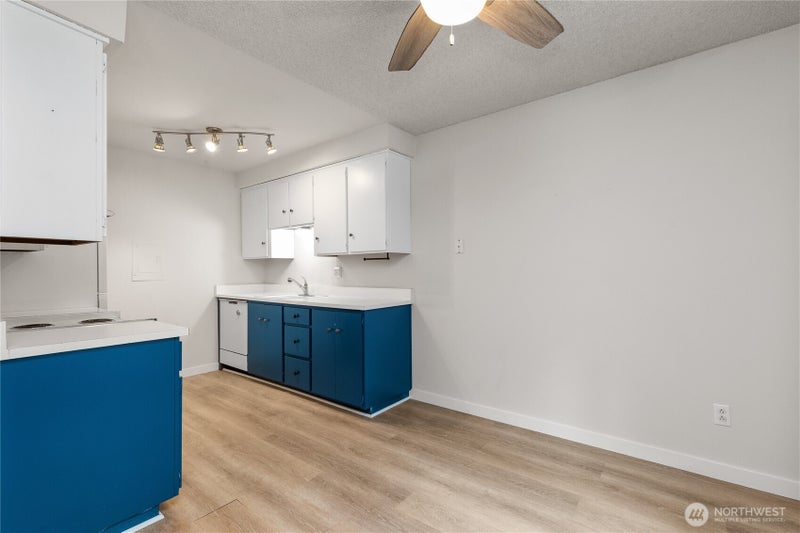 5630 200th Street SW B313