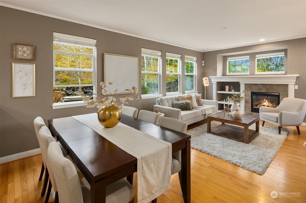 Photo of 1601 NE Katsura Street #801, Issaquah, WA 98029 (MLS # 2030029)