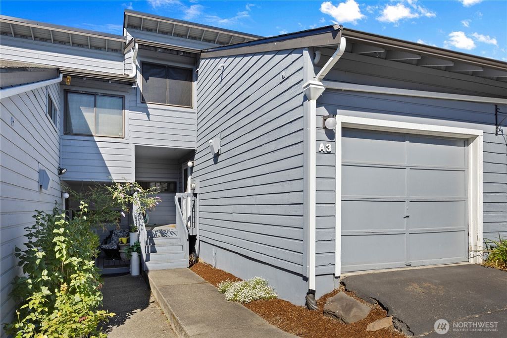 Photo of 21658 14th Avenue S #A3, Des Moines, WA 98198 (MLS # 2437557)