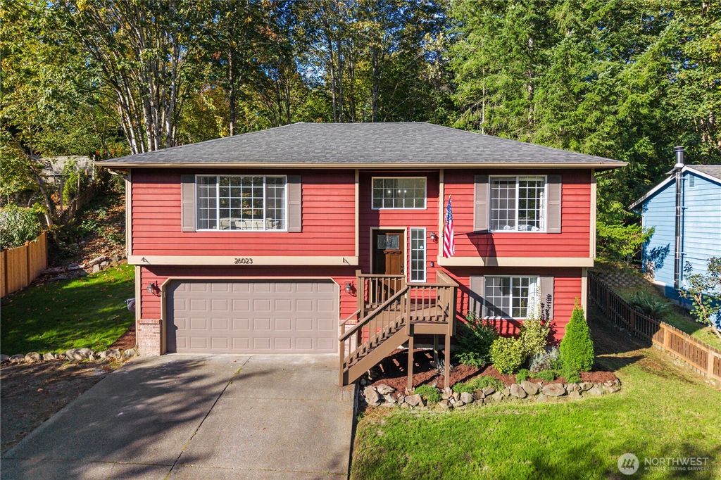 Photo of 26023 222nd Court SE, Maple Valley, WA 98038 (MLS # 2468628)