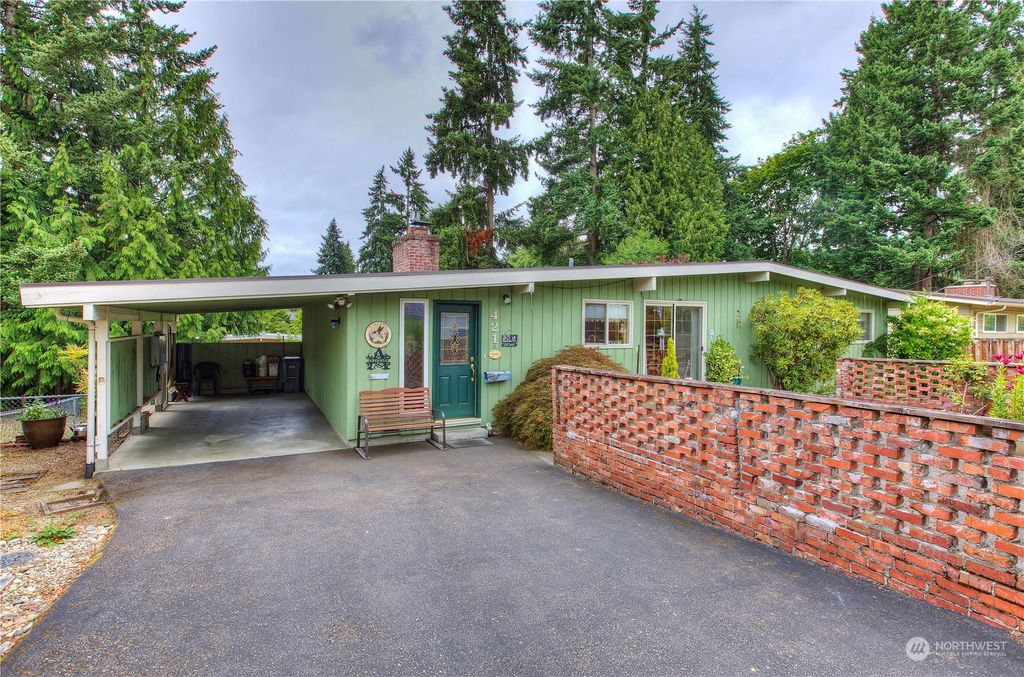 Photo of 421 166th Avenue SE, Bellevue, WA 98008 (MLS # 2137221)