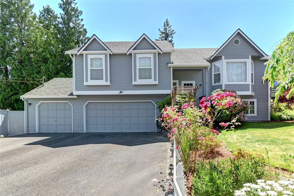 Photo of 608 Harvest Road, Bothell, WA 98012 (MLS # 2382142)