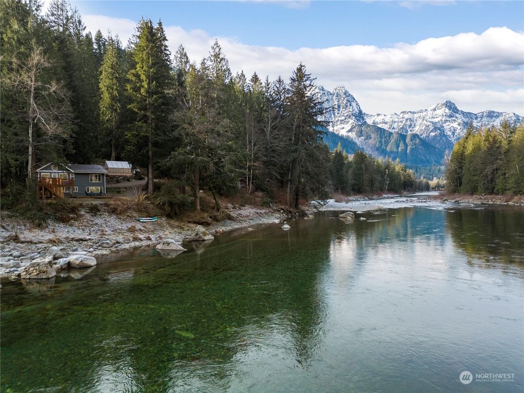 Photo of 52827 S Riverside Road, Gold Bar, WA 98251 (MLS # 2325731)