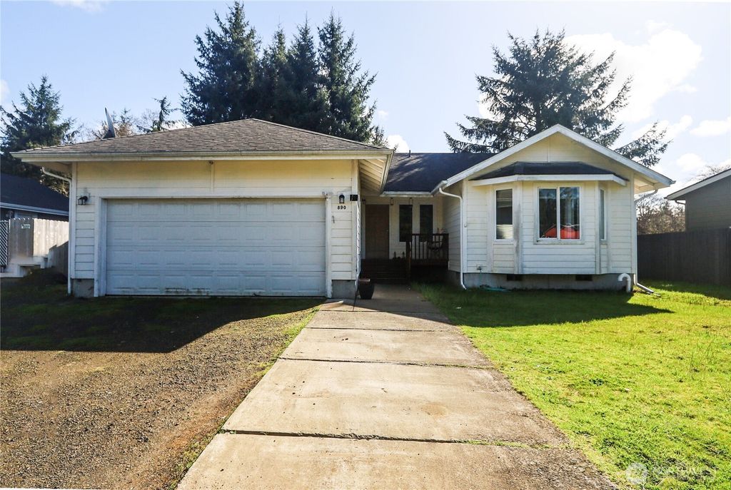 Photo of 890 Vagabond Avenue SW, Ocean Shores, WA 98569 (MLS # 2495813)