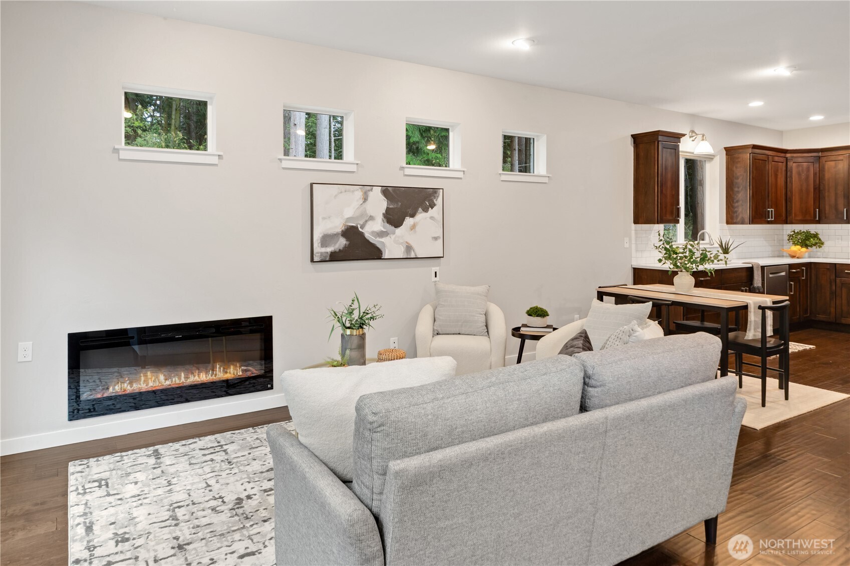 2257 W Rosecrans Court