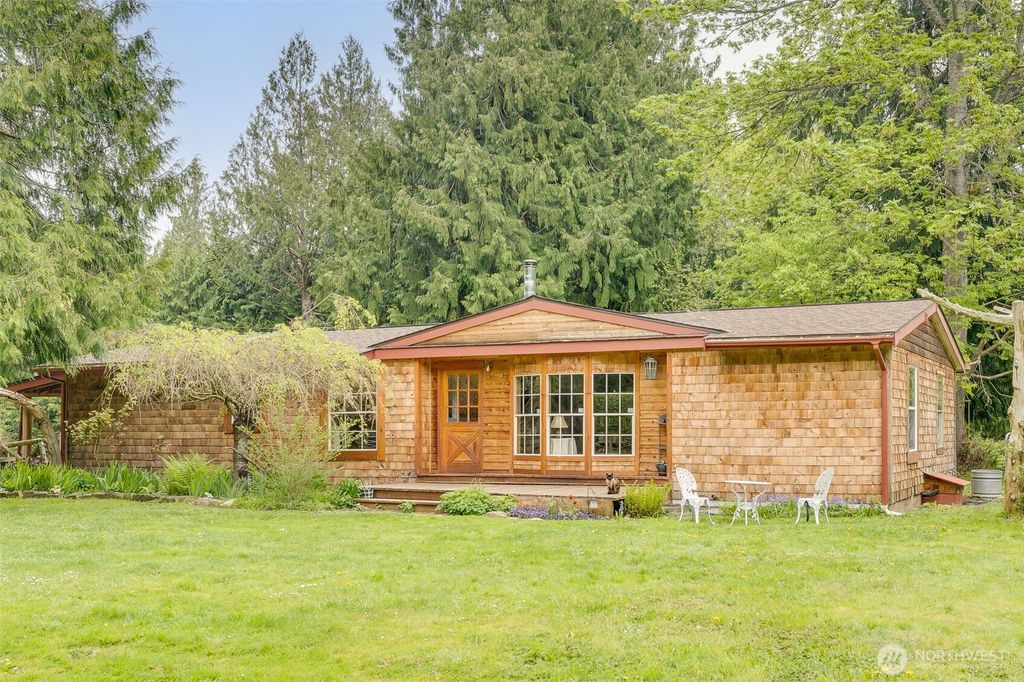 Photo of 472 Iris Lane, Camano Island, WA 98282 (MLS # 2512114)
