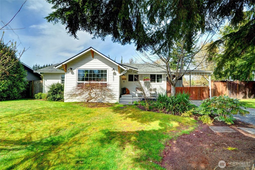 Photo of 5633 86th Place NE, Marysville, WA 98270 (MLS # 2359793)