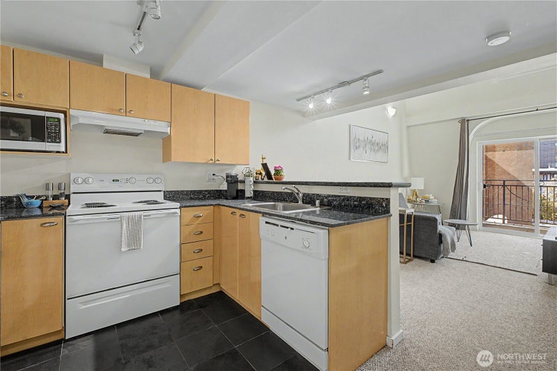 425 Vine Street 701