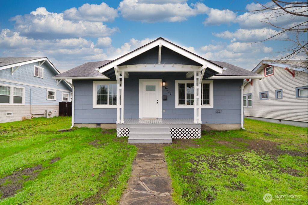 Photo of 6637 S Lawrence Street, Tacoma, WA 98409 (MLS # 2495741)