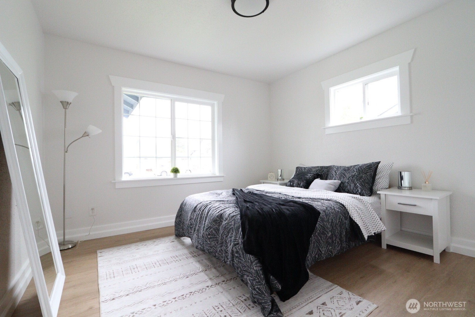 6637 S Lawrence Street