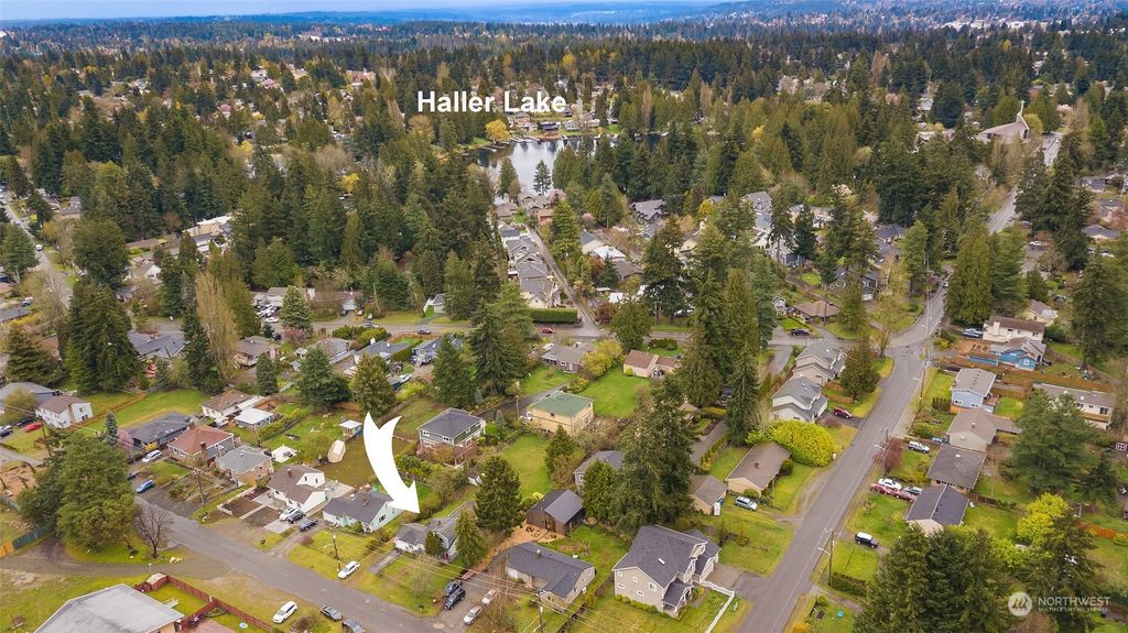 Photo of 12220 Ashworth Avenue N, Seattle, WA 98133 (MLS # 2056795)