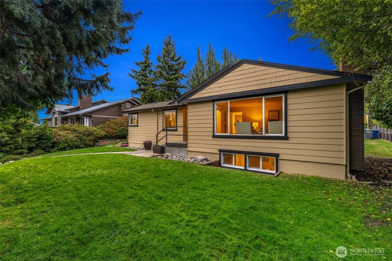 124 6th Avenue
