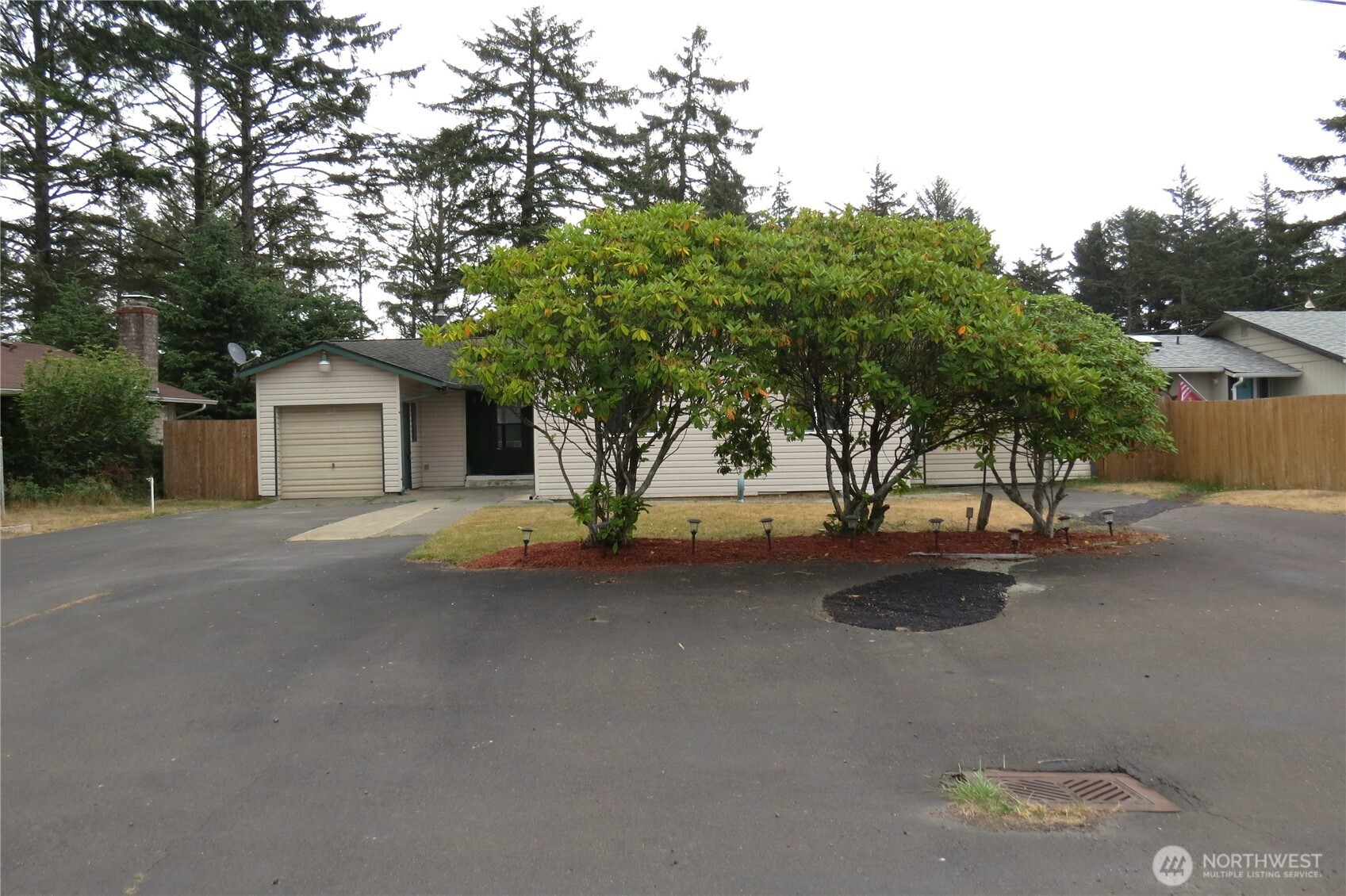 198 Octopus Avenue NE