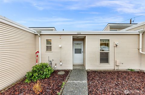 Photo of 1006 NE Lindsay Street, Coupeville, WA 98239 (MLS # 2490147)