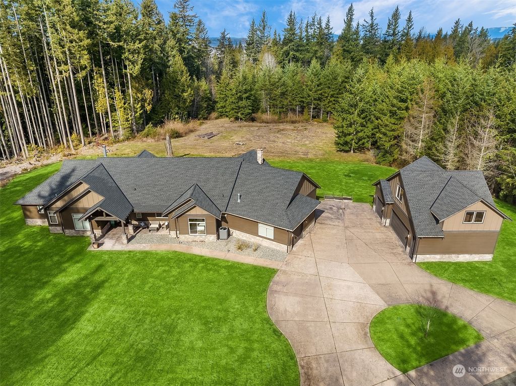 Photo of 6809 Lake Alice Road, Fall City, WA 98024 (MLS # 2042443)