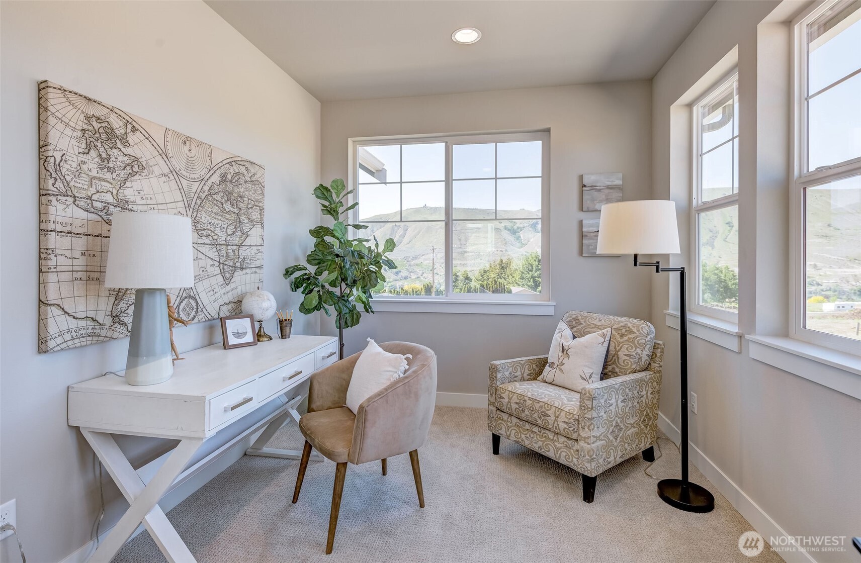 East Wenatchee, Washington 98802, United States, 3 Bedrooms Bedrooms, ,3 BathroomsBathrooms,Residential,Active,38201