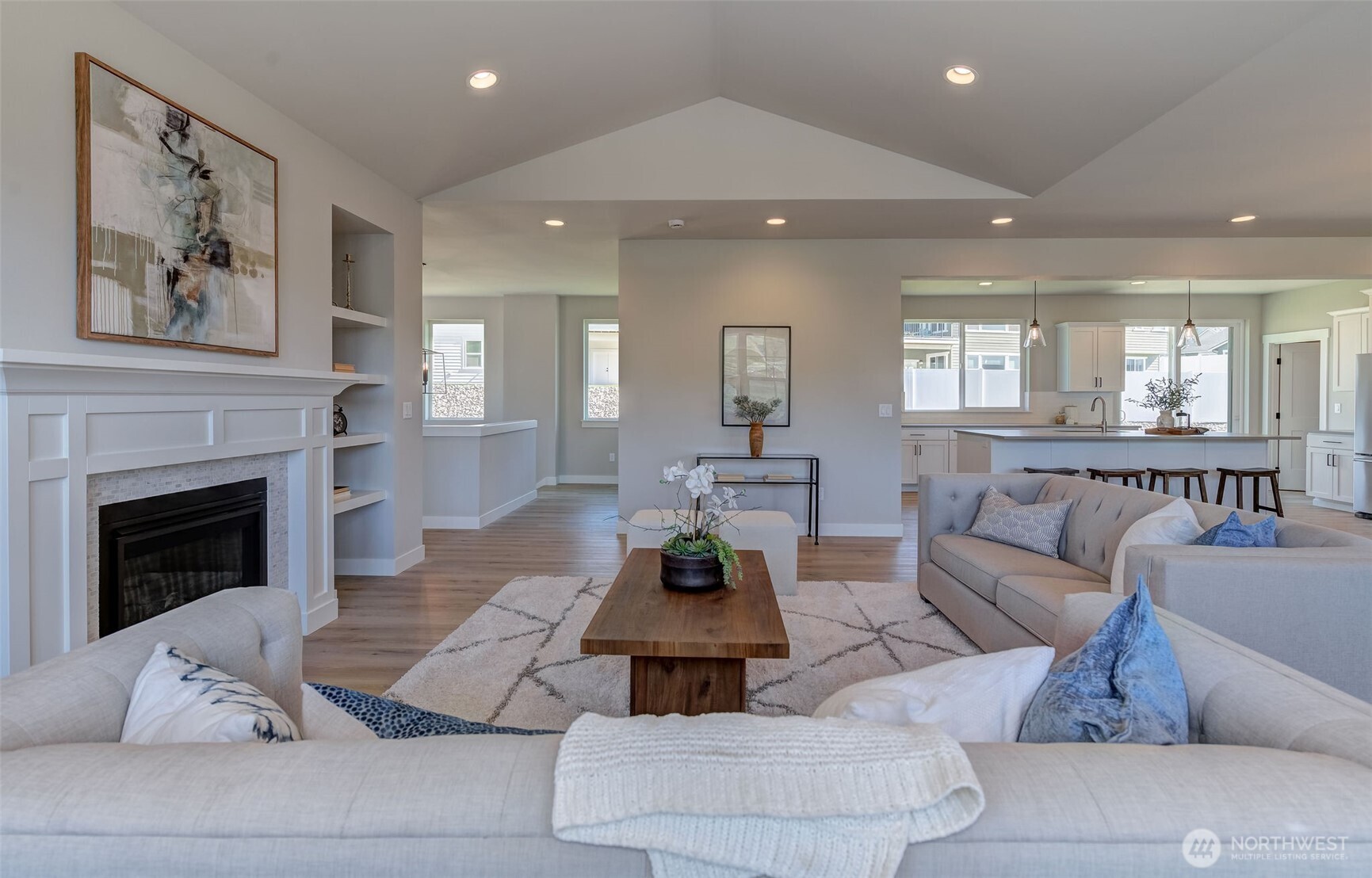 East Wenatchee, Washington 98802, United States, 3 Bedrooms Bedrooms, ,3 BathroomsBathrooms,Residential,Active,38201