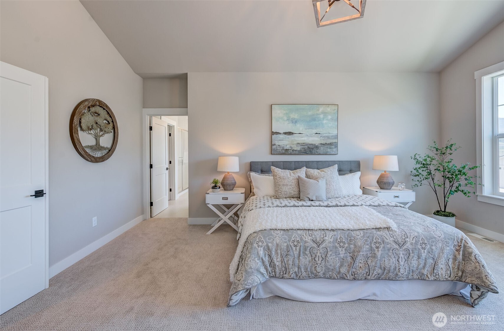 East Wenatchee, Washington 98802, United States, 3 Bedrooms Bedrooms, ,3 BathroomsBathrooms,Residential,Active,38201