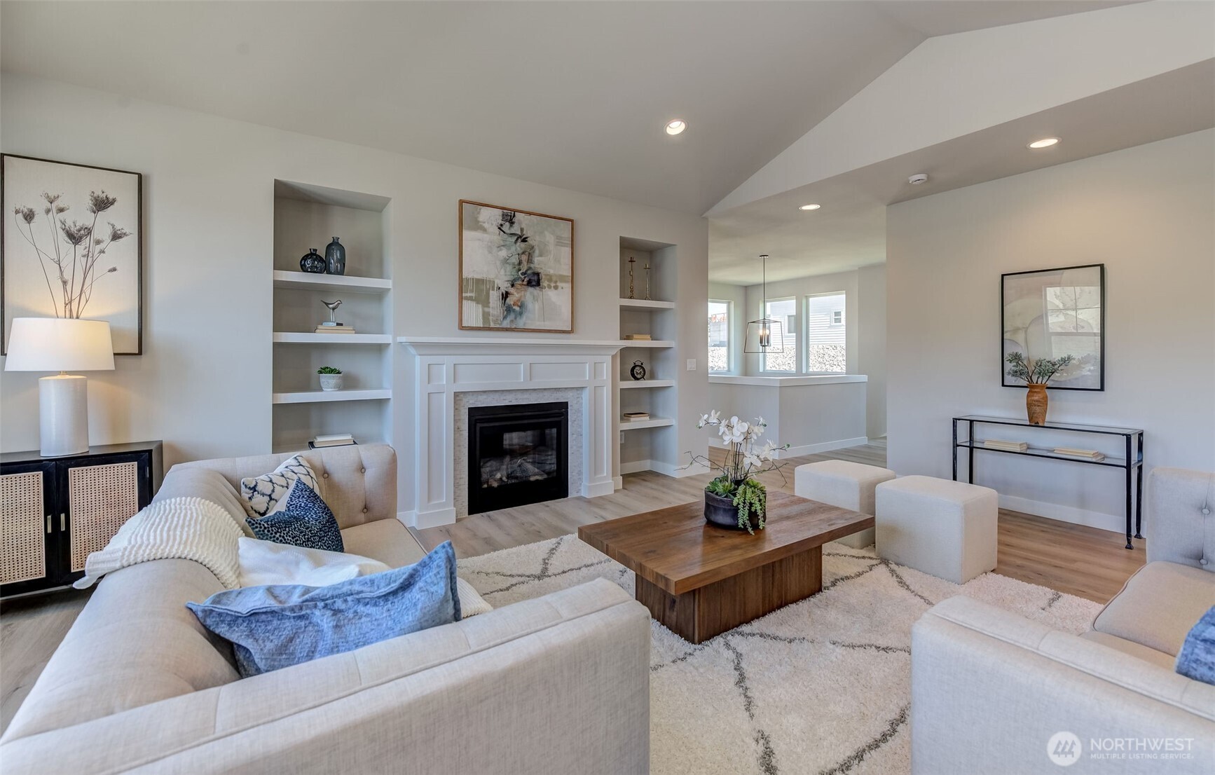 East Wenatchee, Washington 98802, United States, 3 Bedrooms Bedrooms, ,3 BathroomsBathrooms,Residential,Active,38201