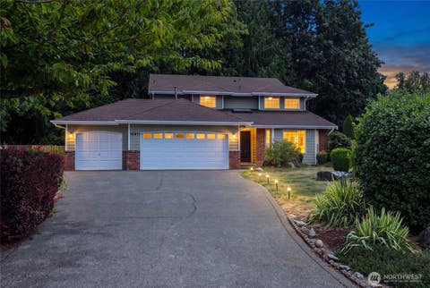 Photo of 10411 SE 187th Court, Renton, WA 98055 (MLS # 2545698)