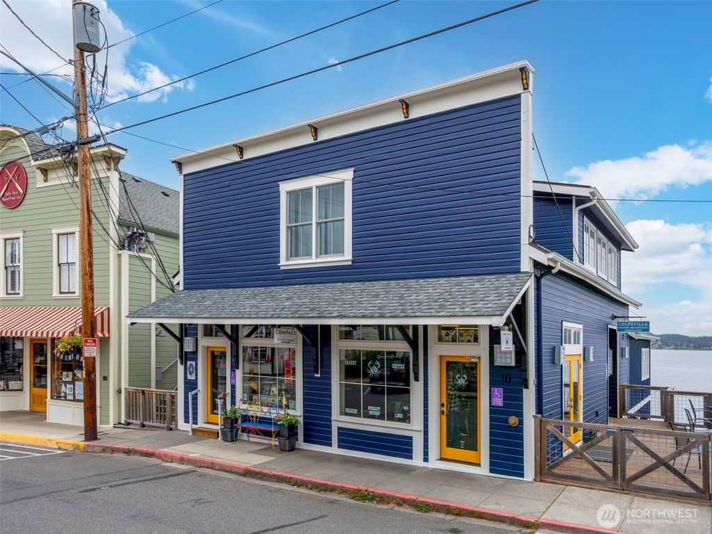 Photo of 10 NW Front Street, Coupeville, WA 98239 (MLS # 2528652)