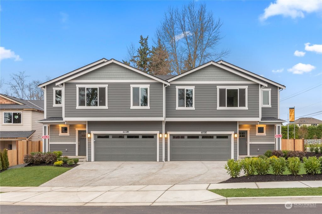Photo of 17115 11th Place W #B, Lynnwood, WA 98037 (MLS # 2071568)