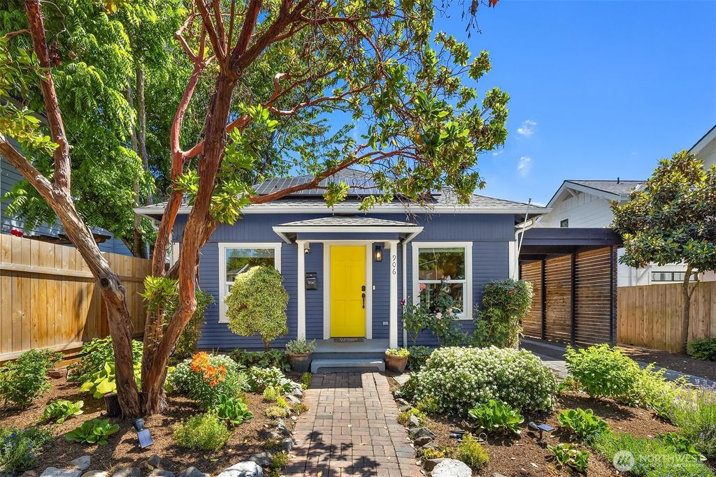 Photo of 906 24th Avenue S, Seattle, WA 98144 (MLS # 2391012)