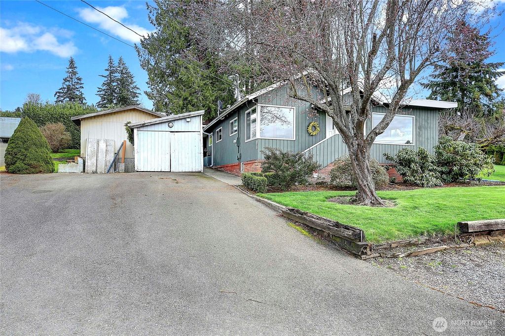 Photo of 18815 Clarence Ave Ave, Stanwood, WA 98292 (MLS # 2343740)