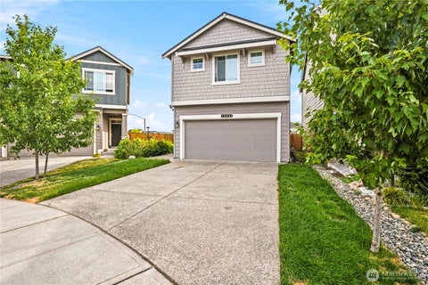 Photo of 18633 108th Avenue E, Puyallup, WA 98374 (MLS # 2580878)