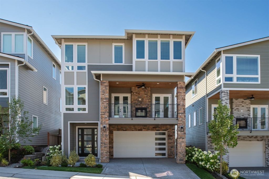 Photo of 7570 S 129th Place, Seattle, WA 98178 (MLS # 2424184)
