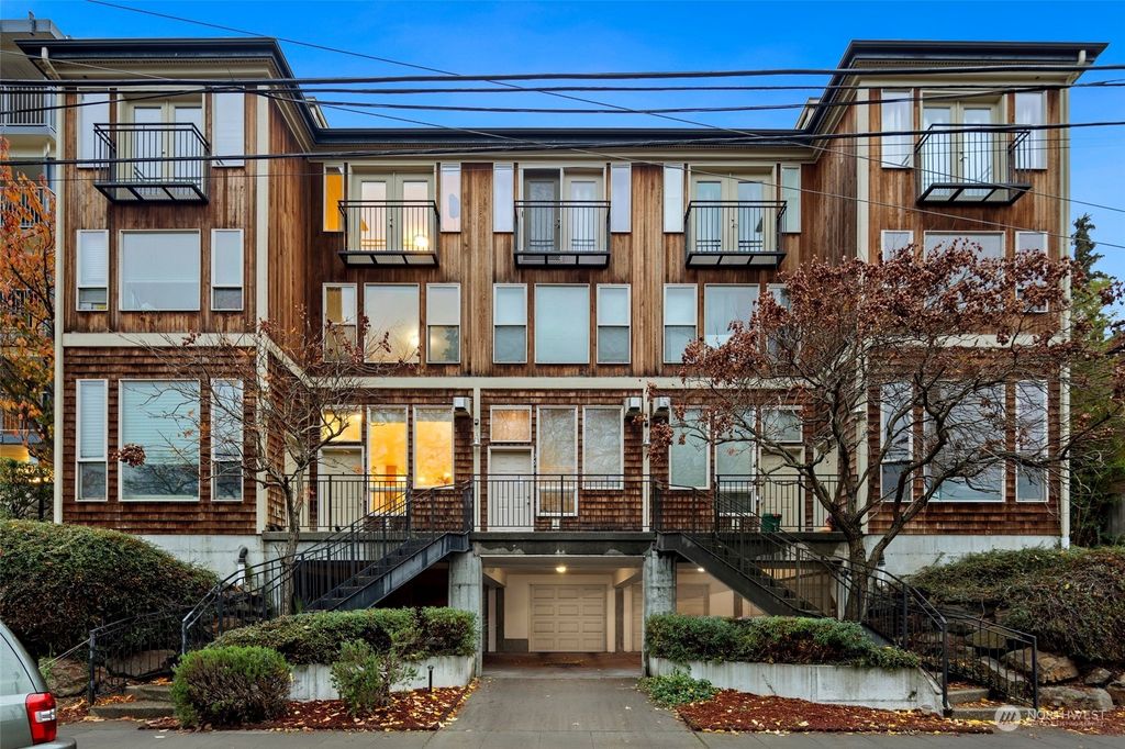 Photo of 356 Aloha Street, Seattle, WA 98109 (MLS # 2309505)