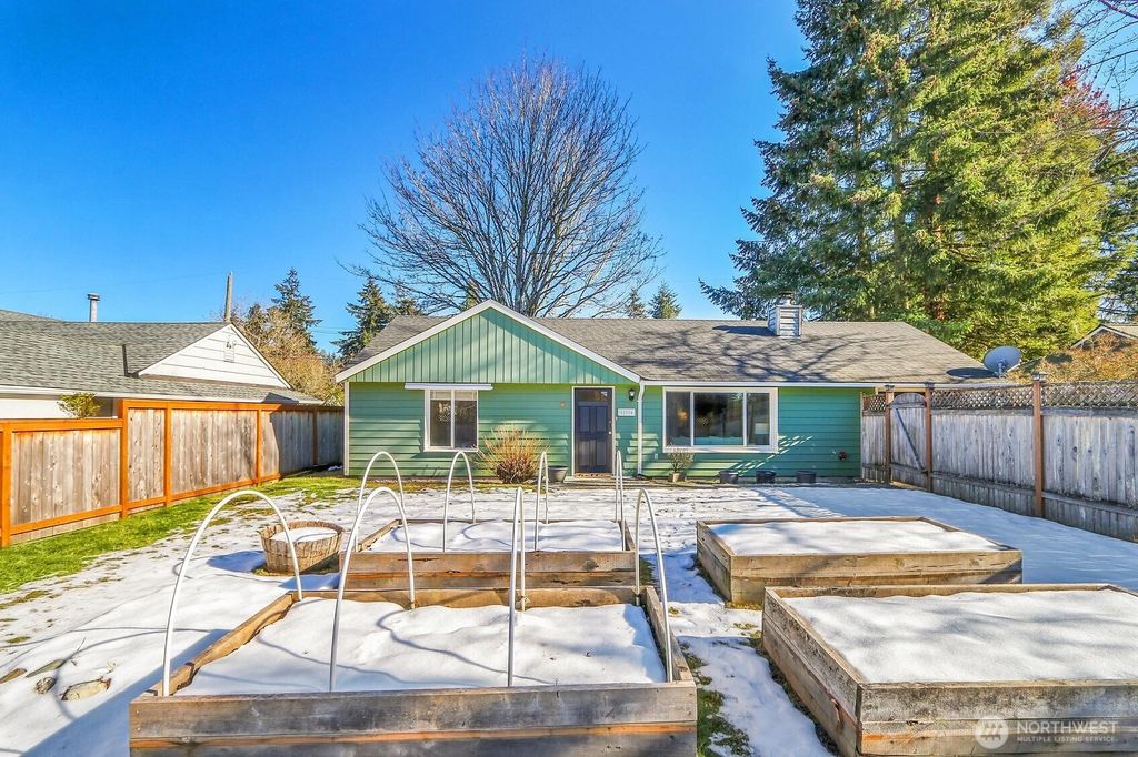 Photo of 18054 8th Avenue NE, Shoreline, WA 98155 (MLS # 2331928)