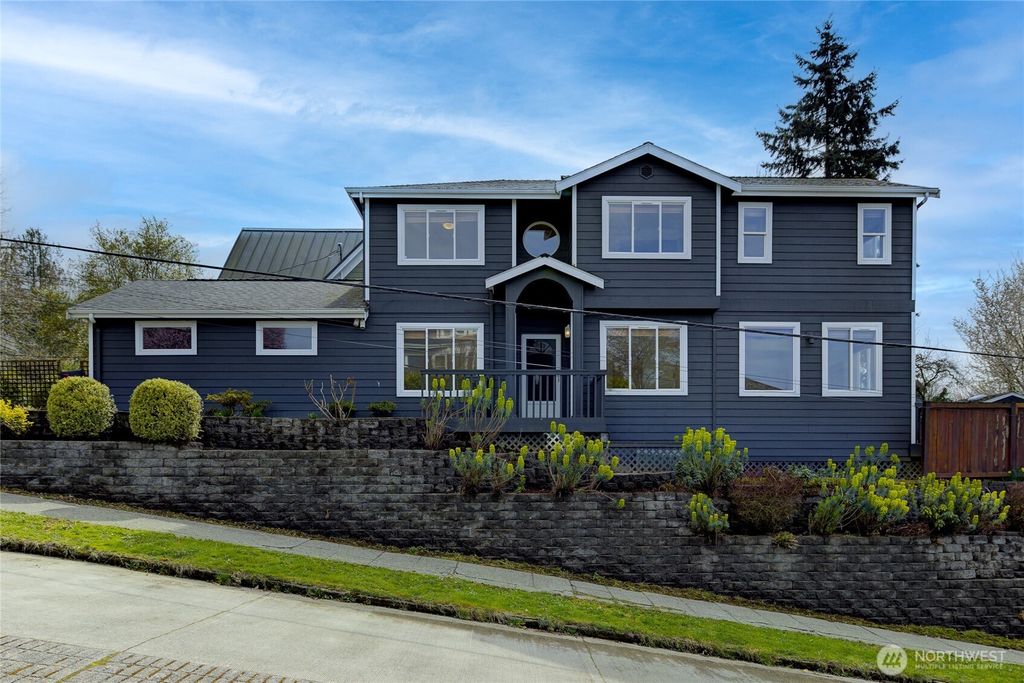 Photo of 729 30th Avenue, Seattle, WA 98122 (MLS # 2357572)