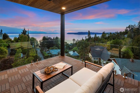 Photo of 7126 Picnic Place, Edmonds, WA 98026 (MLS # 2581565)
