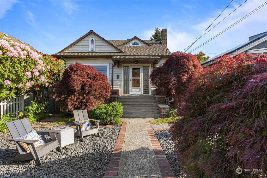 Photo of 2847 NW 64th Street, Seattle, WA 98107 (MLS # 2069978)