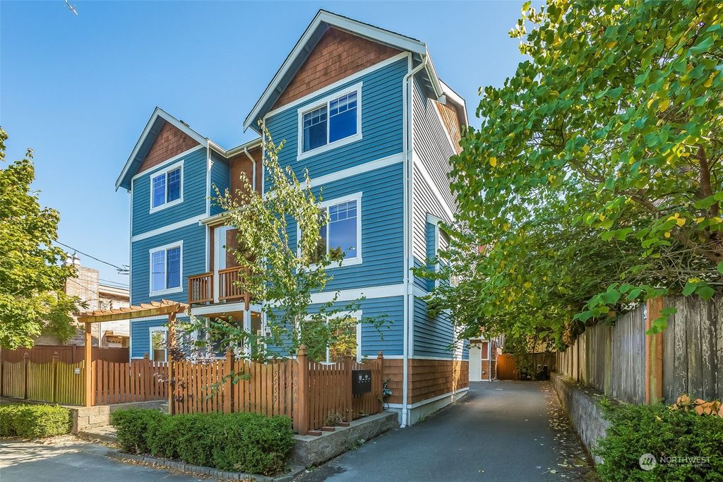 Photo of 513 N 46th Street #A, Seattle, WA 98103 (MLS # 2153721)